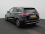 Mercedes-Benz B-klasse 180 Business Line AUTOMAAT | NAVIGATIE | WIDESCREEN | CAMERA | CRUISE | CLIMA | PDC | LMV | SPORSTOELEN | HALF LEER | ELEKTRISCHE KOFFERKLEP | STOELVERWARMING | 12 MAANDEN BOVAG GARANTIE |