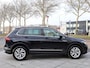 Volkswagen Tiguan 1.4 TSI eHybrid PHEV 245PK | Panoramadak | Virtual | Keyless | Camera | IQ Light Matrix | Elektrische kofferklep |