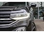 Volkswagen T-Cross 1.0 Style TSI 115pk | LED | Adaptive Cruise | Carplay | Climate | Dodehoek | Parkeersensoren