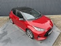 Toyota Yaris 1.5 Hybrid Executive / Bi tone | Pano dak | Emotional Red | PDC V+A | BSM | Rijklaar!!