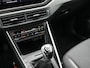 Volkswagen Polo 1.0 TSI Life Business | Apple Carplay | Bluetooth | Navigatie | Parkeersensoren voor en achter | Voorstoelen verwarmd | Cruise control | Airconditioning automatisch, 2-zone |  |