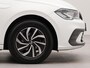 Volkswagen Polo 1.0 TSI Life Business | Apple Carplay | Bluetooth | Navigatie | Parkeersensoren voor en achter | Voorstoelen verwarmd | Cruise control | Airconditioning automatisch, 2-zone |  |