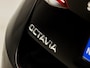 Skoda Octavia Combi 1.0 TSI Sport (VIRTUAL COCKPIT, APPLE CARPLAY, GROOT NAVI, CAMERA, STOELVERWARMING, SPORTSTOELEN, GETINT GLAS, KEYLESS, ADAPTIVE CRUISE, NIEUWSTAAT)