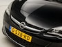 Opel Astra Sports Tourer 1.6 Turbo Sport 170Pk Automaat (SCHUIFDAK, NAVIGATIE, STUUR/STOELVERWARMING, LEDEREN SPORTSTOELEN, XENON, GETINT GLAS, TREKHAAK, CRUISE, NIEUWE APK, NIEUWSTAAT)
