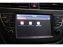 Hyundai i20 1.2 HP i-Motion Premium Stoel + stuur verwarming / Trekhaak / Achteruitrijcamera /