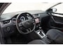 Skoda Octavia COMBI 1.5 TSI 150pk Business Edition Aut. [ Navi Stoelverwarming Trekhaak ]