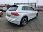 Volkswagen Tiguan 1.5 TSI ACT Highline Business R | Met o.a. panoramadak, elektr. uitkl. trekhaak, cruise, climate, en camera!