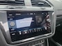 Volkswagen Tiguan 1.5 TSI ACT Highline Business R | Met o.a. panoramadak, elektr. uitkl. trekhaak, cruise, climate, en camera!