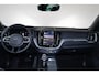 Volvo XC60 T6 Recharge AWD Plus Black Edition - Panorama/schuifdak - IntelliSafe Assist & Surround - 360º Camera - Harman/Kardon audio - Adaptieve LED koplampen - Verwarmde voorstoelen, stuur & achterbank - Parkeersensoren voor & achter - Elektr. bedienb. voorstoelen met geheugen - Draadloze tel. lader - Extra getint glas - 21' LMV