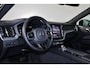 Volvo XC60 T6 Recharge AWD Plus Black Edition - Panorama/schuifdak - IntelliSafe Assist & Surround - 360º Camera - Harman/Kardon audio - Adaptieve LED koplampen - Verwarmde voorstoelen, stuur & achterbank - Parkeersensoren voor & achter - Elektr. bedienb. voorstoelen met geheugen - Draadloze tel. lader - Extra getint glas - 21' LMV