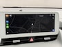 Hyundai Ioniq 5 Lounge AWD 77.4 kWh 325pk / Afneembare Trekhaak 1600 Kg / Fabrieksgarantie tot 11-2027 / Dealer Onderhouden / Panoramadak / Warmtepomp / 8 Jaar Batterij Garantie / Panoramadak / HUD / BOSE / Elektr. Stoelen / Stoel Verwarming / Stoel Ventilatie / 360 Camera / Dodehoek Detectie / Elektr. Achterklep / Memory Stoelen /