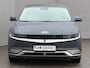 Hyundai Ioniq 5 Lounge AWD 77.4 kWh 325pk / Afneembare Trekhaak 1600 Kg / Fabrieksgarantie tot 11-2027 / Dealer Onderhouden / Panoramadak / Warmtepomp / 8 Jaar Batterij Garantie / Panoramadak / HUD / BOSE / Elektr. Stoelen / Stoel Verwarming / Stoel Ventilatie / 360 Camera / Dodehoek Detectie / Elektr. Achterklep / Memory Stoelen /