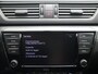 Skoda Superb Combi 1.8 TSI Style Business AUTOMAAT / TREKHAAK / PANORAMADAK / STOELVERW / CARPLAY / CAMERA / NAVI / KEYLESS / NL-AUTO