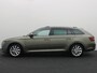 Skoda Superb Combi 1.8 TSI Style Business AUTOMAAT / TREKHAAK / PANORAMADAK / STOELVERW / CARPLAY / CAMERA / NAVI / KEYLESS / NL-AUTO