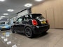 MINI Cooper Mini 1.5 Chili Serious Business * Panoramadak / Leder / Camera / Navigatie / NL Auto *