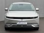 Hyundai Ioniq 5 Lounge 73kWh / Afneembare Trekhaak 1600Kg / Fabrieksgarantie tot 11-2026 / Accu SOH 91,70% / Warmtepomp / Batterij Garantie 8 Jaar / BOSE / HUD / 360 Camera / Elektr. Stoelen / Stoel Verwarming / Stoel Ventilatie / Dodehoek Detectie / Elektr. Achterklep / Apple Carplay & Android Auto / ACC Cruise /