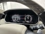 Land Rover Range Rover P400 404pk Hybrid Autobiography | Dealer Onderhouden | Nieuw Accu-Pakket | Panorama | ACC | 360 Camera | Massage | Stoelventilatie V+A | ISO-Glas | Meridian-Sound | Memory Achter | Alcantara Hemelbekleding | Elektrische Achter-Stoelen | Stoelverwarming V+A | 4-Zone Clima | Keyless-Entry | Luchtvering |