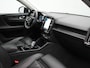 Volvo XC40 T5 Plus Dark Plug In Hybrid 263pk Dealer O.H. PHEV | Trekhaak Af Fabriek | Adaptive Cruise | Camera | Harman & Kardon | Lederen Sportstoelen Memory & Verwarmd | Apple Carplay | Stuur Verwarmd | Keyless | Blis | Virtual | Navigatie | DAB