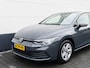 Volkswagen Golf 1.5 TSI 131pk Life | Navigatie | 17" Velgen | Privacy glass