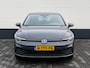 Volkswagen Golf 1.5 TSI 131pk Life | Navigatie | 17" Velgen | Privacy glass