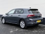Volkswagen Golf 1.5 TSI 131pk Life | Navigatie | 17" Velgen | Privacy glass