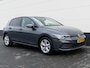 Volkswagen Golf 1.5 TSI 131pk Life | Navigatie | 17" Velgen | Privacy glass