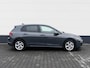 Volkswagen Golf 1.5 TSI 131pk Life | Navigatie | 17" Velgen | Privacy glass