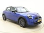 MINI Cooper Mini 1.5 C -HeadUp -Verwarmd Stuur -Driving Ass -Grootlichtassist -Telefoon Draadloos Laden -Comforttoegang -DAB -WiFi