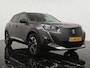 Peugeot 2008 1.2 PureTech Allure Pack - Navigatie - Camera - Climate control - Cruise control - Trekhaak - 12 maanden garantie
