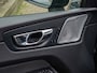 Volvo XC60 2.0 T6 Plug-in hybrid AWD Ultimate Dark PANO B&W 360 HUD MEMORY STOEL DIAMOND POOK ELEK TREKHAAK