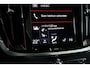 Volvo V60 2.0 T8 Twin Engine AWD R-Design / Pilot assist / HUD / Harmankardon / CarPlay