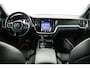Volvo V60 2.0 T8 Twin Engine AWD R-Design / Pilot assist / HUD / Harmankardon / CarPlay