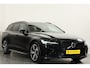 Volvo V60 2.0 T8 Twin Engine AWD R-Design / Pilot assist / HUD / Harmankardon / CarPlay