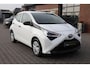 Toyota Aygo 1.0 VVT-i x-fun Airco | Cruise | Iso - fix | Dealer onderhouden garantie tot 2031 / 200.000 km