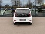 Volkswagen Up! 1.0 Active 5-deurs | Lichtmetalen velgen | Mistlampen | Extra getint glas | Leder stuurwiel | Stoelverwarming | Bluetooth | Rijklaar incl. garantie