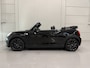 MINI Cooper Cabrio 1.5 Chili Aut. BLACK ALL BLACK LED/LEER MINI YOURS/NAVI-PRO/SFEER/KEYLESS/BLACK-PACK/17"BLACK/PDC+ASSISTENT/NET GROTE OH BEURT GEHAD