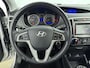 Hyundai i20 1.2i i-DEAL | AIRCO | NAVI | BLUETOOTH | 15'' LM VELGEN | USB | AUX | ELEKTRISCHE RAMEN | CENTRALE DEURVERGRENDELING OP AFSTANDBEDIENING |