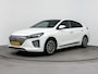 Hyundai Ioniq PREMIUM EV 38 kWh | WARMTEPOMP | CAMERA | CRUISE ADAPT. | CLIMA | NAVI | LEDER | STOEL- & STUURVERWARMING | LM VELGEN | PRIVACY GLASS |