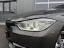BMW 3-Serie 320i High Executive | Panorama | Leder | Xenon | Carplay| Navigatie | Cruise | Climate
