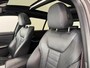 BMW 3-Serie Touring 330i High Executive Edition M-Sport | Individual Citrinschwarz | Apple Carplay/Android Auto | Panoramadak | Getint glas | Head-up display | M Aerodynamica | Stuurwiel verwarmd |