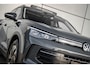 Volkswagen Tiguan 1.5 eTSI 150pk DSG Life Edition | Panoramadak | Stoelverwarming | Achteruitrijcamera | Elektrische Achterklep | 17" Velgen
