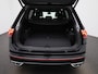 Volkswagen Tiguan Allspace 1.5 TSI R-Line Business 150 PK| Origneel Nederlands | 1e Eigenaar | Dealeronderhouden | 7 Zits Leder Bekleed | Trekhaak | Panoramdak | Stoelverwarming | Navigatie Pro | Verwarmbare Voorruit | LED Matrix | Harman Kardon