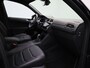 Volkswagen Tiguan Allspace 1.5 TSI R-Line Business 150 PK| Origneel Nederlands | 1e Eigenaar | Dealeronderhouden | 7 Zits Leder Bekleed | Trekhaak | Panoramdak | Stoelverwarming | Navigatie Pro | Verwarmbare Voorruit | LED Matrix | Harman Kardon