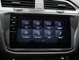 Volkswagen Tiguan Allspace 1.5 TSI R-Line Business 150 PK| Origneel Nederlands | 1e Eigenaar | Dealeronderhouden | 7 Zits Leder Bekleed | Trekhaak | Panoramdak | Stoelverwarming | Navigatie Pro | Verwarmbare Voorruit | LED Matrix | Harman Kardon