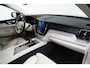 Volvo XC60 2.0 T6 Plug-in hybrid AWD Plus Dark | Panoramadak | Stoel- & stuurverwarming | Keyless | 20" | Camera | BLIS | Trekhaak .
