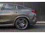 BMW X6 xDrive40i High Executive HUD | H&K | Pano | Luchtvering | 360 Camera | Stuurverwarming | Memory seats | Trekhaak | Adapt. Cruise Control + Zelfsturende functie