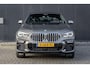 BMW X6 xDrive40i High Executive HUD | H&K | Pano | Luchtvering | 360 Camera | Stuurverwarming | Memory seats | Trekhaak | Adapt. Cruise Control + Zelfsturende functie
