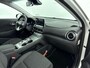 Hyundai Kona Electric EV Fashion 64 kWh | Head up display | Navigatie & Carplay | Adap cruise | Camera |