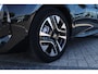 Peugeot 208 Hybrid 100 e-DCS6 Allure | Cruise Control | Camera | Carplay | Climate Control |