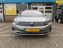 Volkswagen Passat 1.5 TSI Business|Stoelverwarming|Camera|Trekhaak|Navi| incl. 12mnd Bovag Garantie